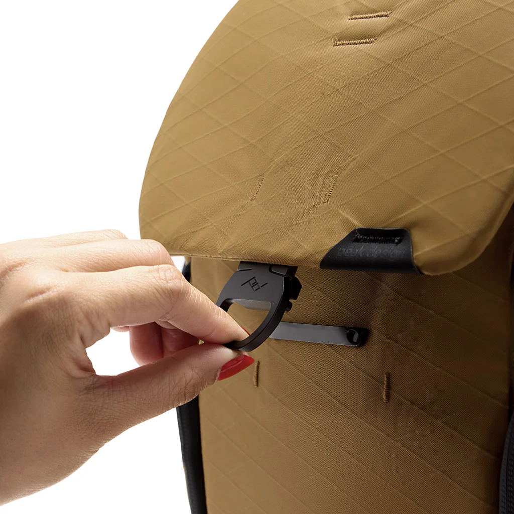 Peak Design 日常背包 30L V2（黑色、炭灰色、午夜蓝、土狼色）