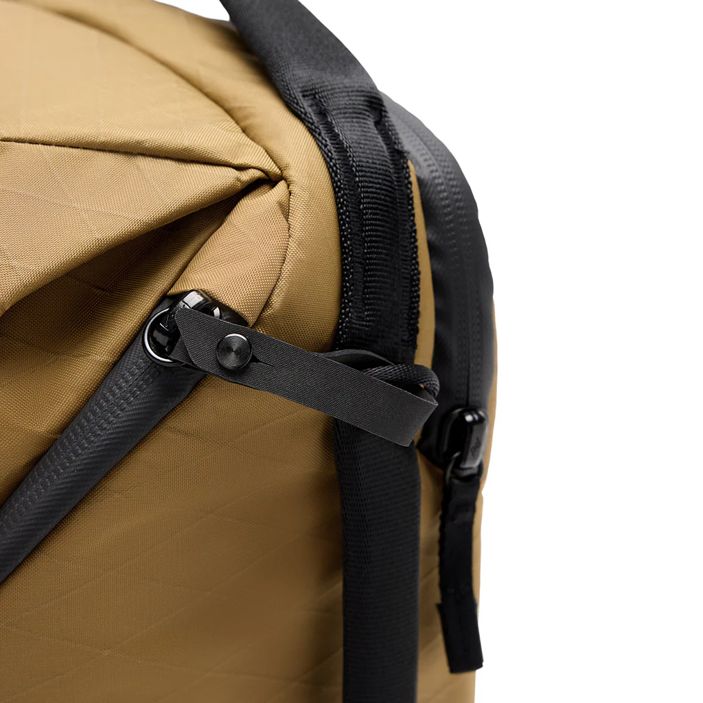 Peak Design 日常背包 30L V2（黑色、炭灰色、午夜蓝、土狼色）