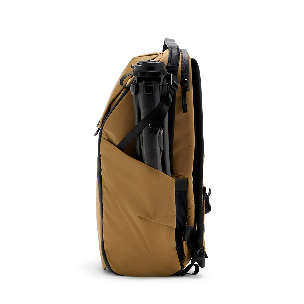 Peak Design 日常背包 30L V2（黑色、炭灰色、午夜蓝、土狼色）