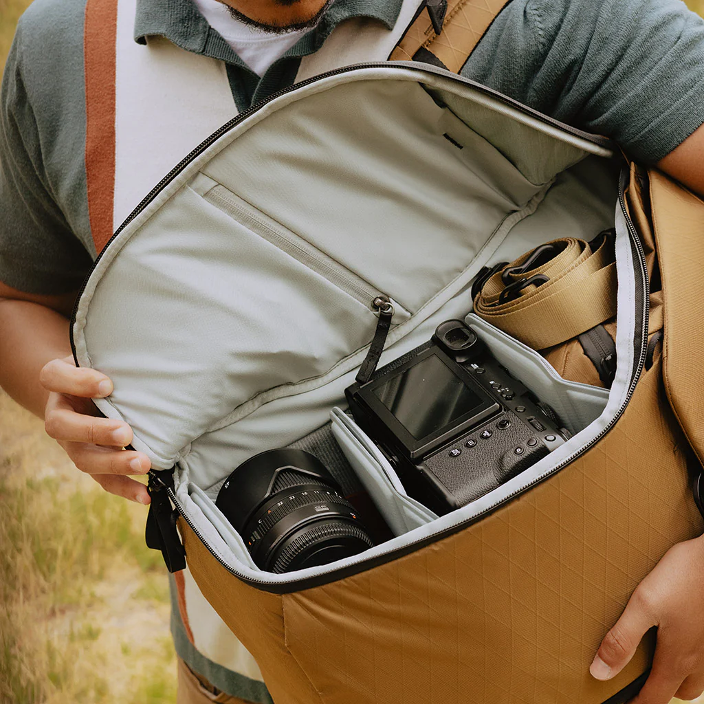 Peak Design 日常背包 30L V2（黑色、炭灰色、午夜蓝、土狼色）