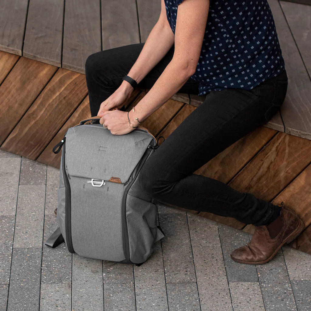 (当天发货)Peak Design Everyday 背包 20L V2 (黑色、木炭色、灰色、午夜蓝、土狼色)
