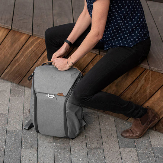 (当天发货)Peak Design Everyday 背包 20L V2 (黑色、木炭色、灰色、午夜蓝、土狼色)