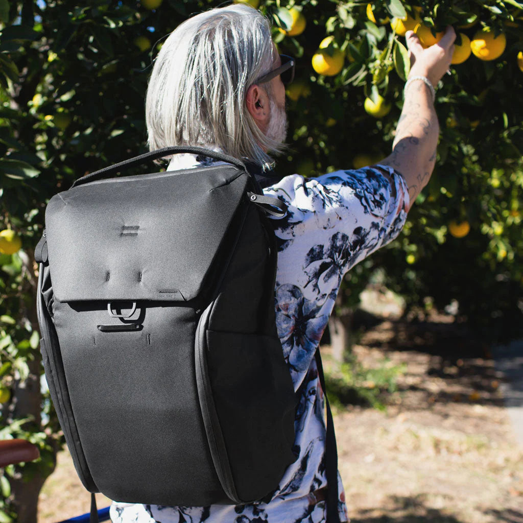(当天发货)Peak Design Everyday 背包 20L V2 (黑色、木炭色、灰色、午夜蓝、土狼色)