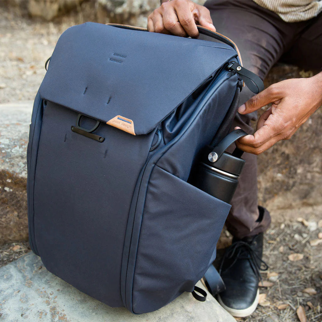 (当天发货)Peak Design Everyday 背包 20L V2 (黑色、木炭色、灰色、午夜蓝、土狼色)
